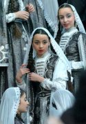 [图文]俄罗斯传统冬季节 漂亮的舞蹈演员参与演