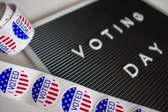 新法规：加州人可以在选举日当天进行投票登记