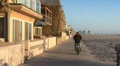 新港海滩木板路骑车速度超8英里罚款增至4倍