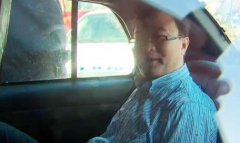多伦多华裔被解雇刀捅上司同事 含笑被捕