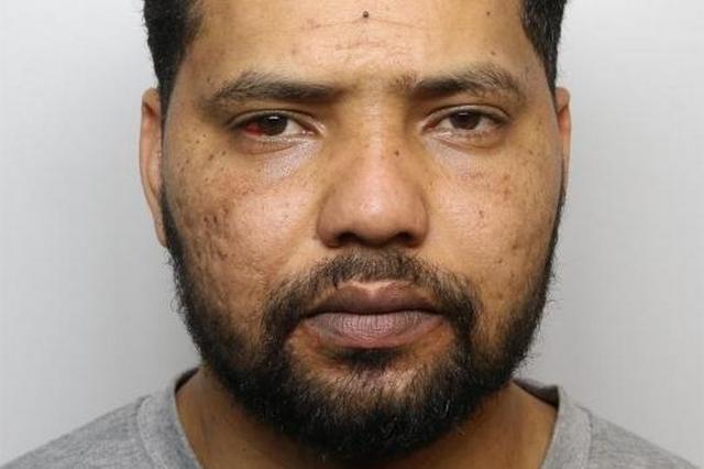 男性友人要求付费发生关系，英国女怒扇耳光拒绝，遭砍杀菜刀砍坏