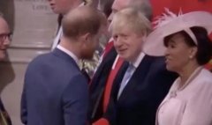 哈里最后一次出席王室活动，故意冷落鲍里斯获