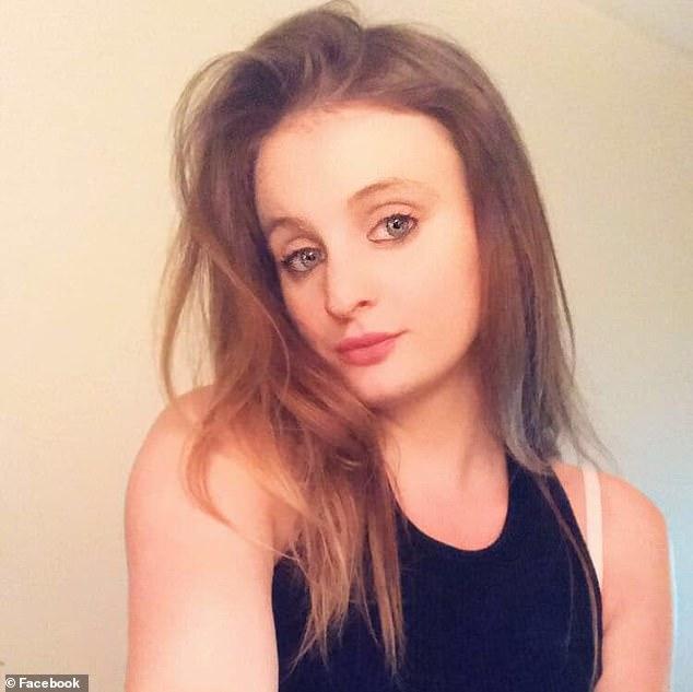 英国美少女因新冠香消玉殒，身体一向健康，为该国最年轻死亡病例