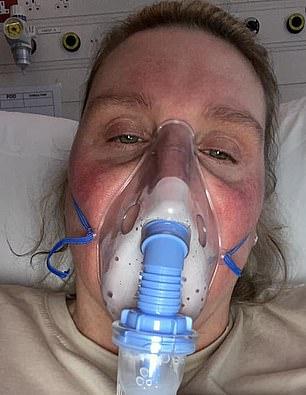 英国护士感染新冠，咳嗽高烧病情严重，结果三次检测仍为阴性