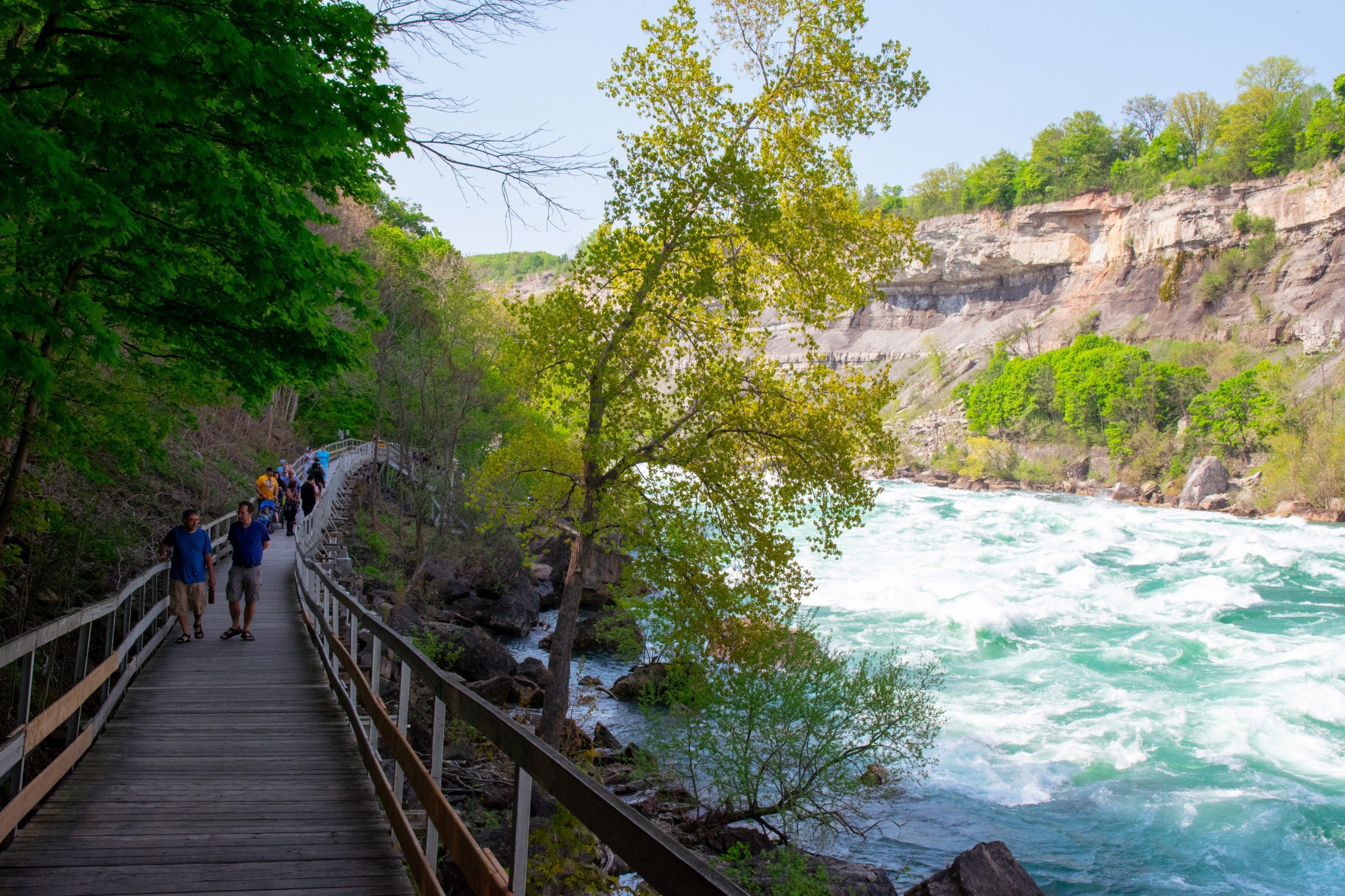 www.niagarafallstourism.com