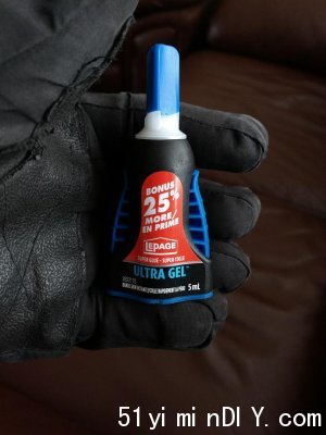 glue.jpg glue.jpg