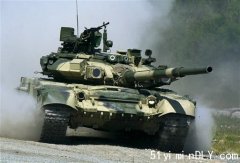 图文：俄制最新型T-90C主战坦克机动性展示