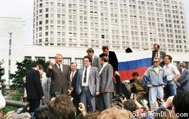 苏联民众并不愿意国家解体,为何苏联却非要解体?