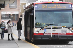 多伦多35路公车周一起已开通免费Wi-Fi，TTC推动全
