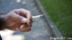 COVID-19：吸烟者的住院概率比不吸烟者高出多达