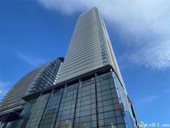 Yonge/College,全新1房Condo,高层朝东,远眺湖景,举步地