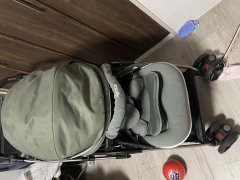 Aprica婴儿车   送雨罩小衣服