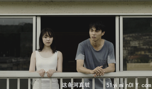 出演电影《夜以继日》后,在日本未成年的她出轨了电影男主角
