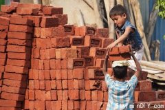 近两百万印度新冠孤儿 破碎的未来