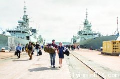 执行北约行动支持乌克兰两军舰返抵哈利法克斯港(组图)