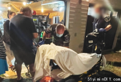 75岁加拿大渥太华老妇门前跌倒，苦等救护车6小时