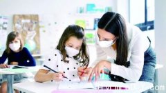 中小学新学年盼能复常 家长及学生多困惑不满(图)