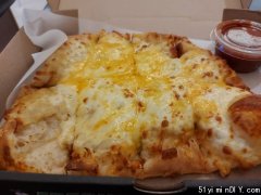 便宜，还算好吃的披萨店。。