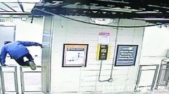 司机违例泊车仅罚数十元 对乘霸王车市民重罚数百(图)
