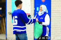 救世军义卖店需求不断增加 呼吁市民捐赠不用物品衣服(图)