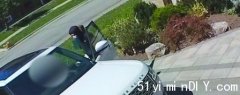 涉连串抢车打劫银行药房 警拘控6人包括15岁少年(图)