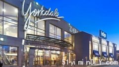 【LV店附近市民报料】警方Yorkdale Mall拘捕1名持枪汉(图)