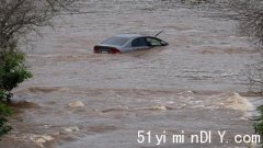 斯高沙省洪水失踪4人  1人尸体被寻获(图)