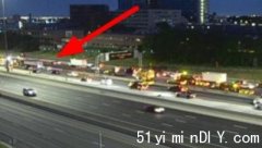 【401公路货柜车失事】通勤司机受累遇塞车(图)