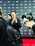《红毯先生》全球首影 华裔影迷热烈捧场(组图)