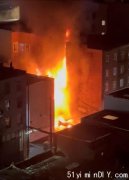 温市中心娱乐区一间青年旅馆发生大火  两人呛伤(图)