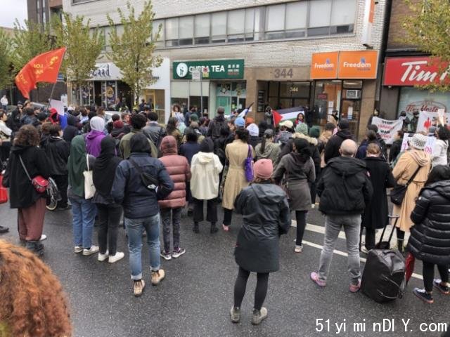 Pro-Palestinian protesters on Bloor Street on Friday, Oct. 20, 2023.